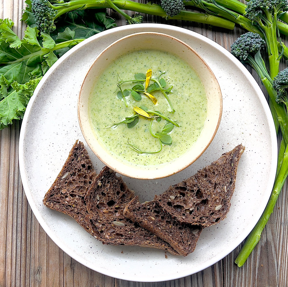 Thai broccoli & coconut soup